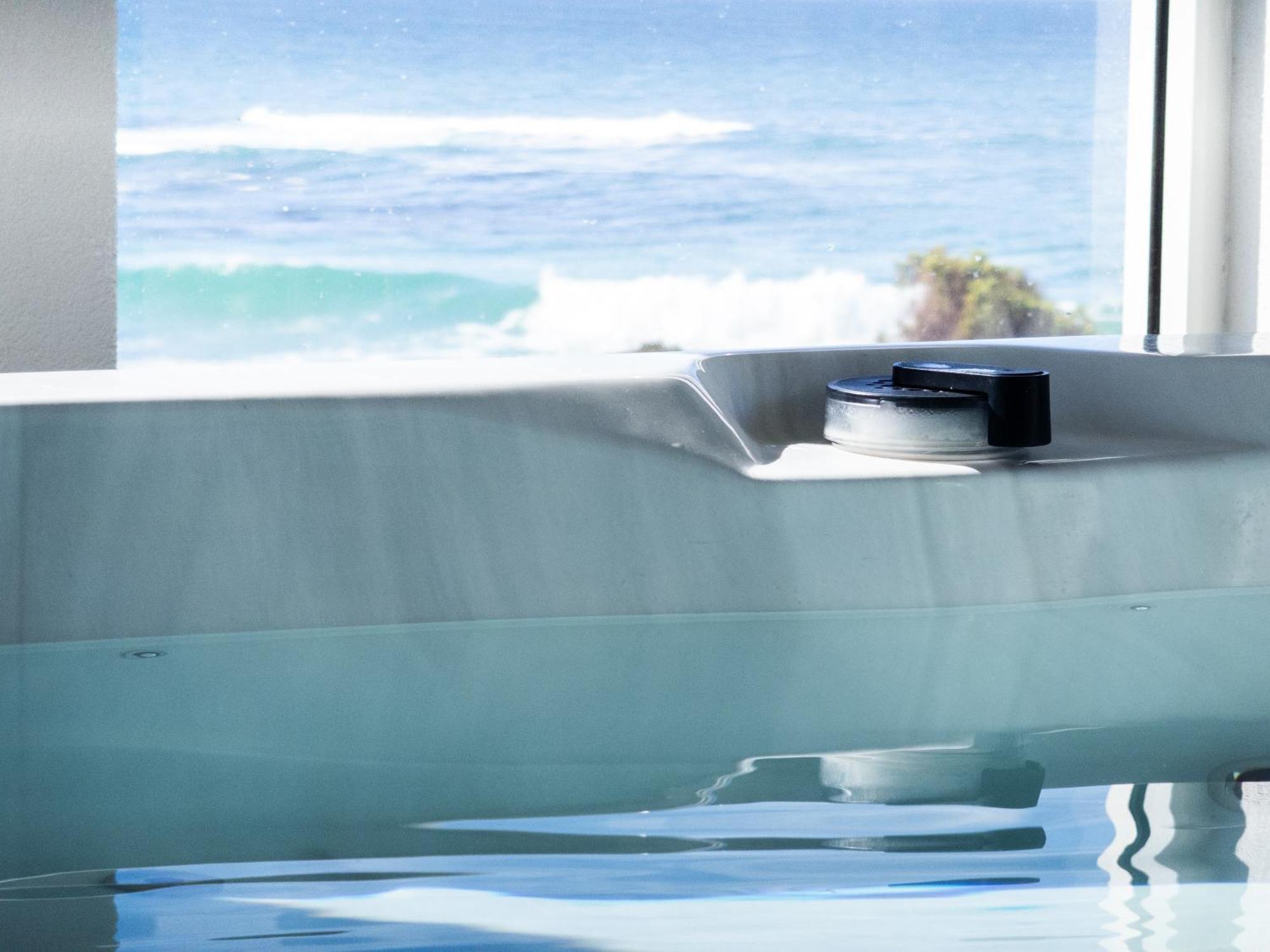 Saltwater - Absolute Oceanfront, Fire Pits, Some Villas With Hot Tubs And Sauna Falmouth Exterior foto