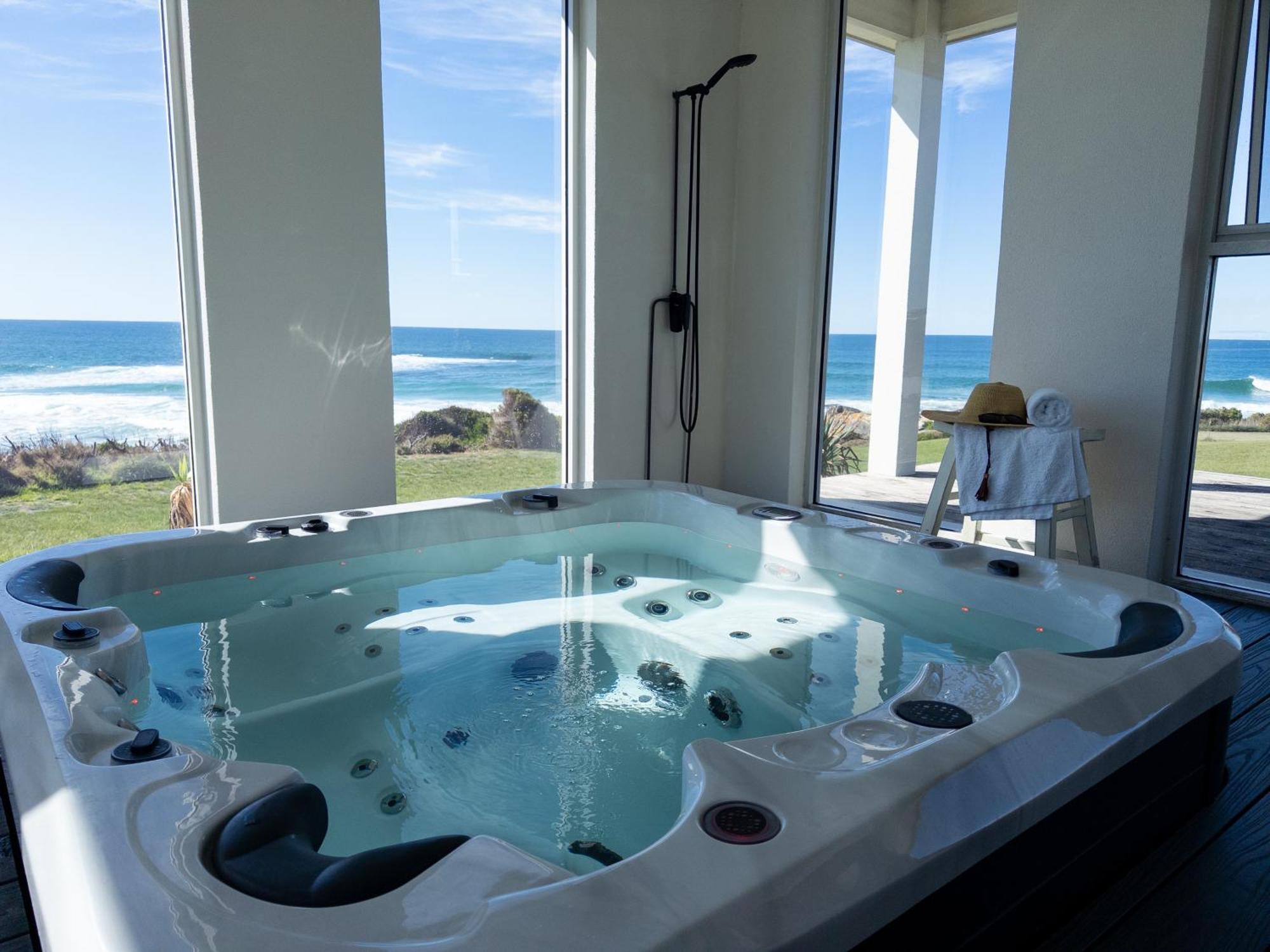 Saltwater - Absolute Oceanfront, Fire Pits, Some Villas With Hot Tubs And Sauna Falmouth Exterior foto